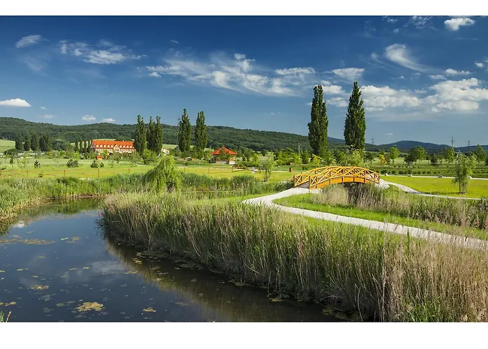 Malvazia 4* Prievaly